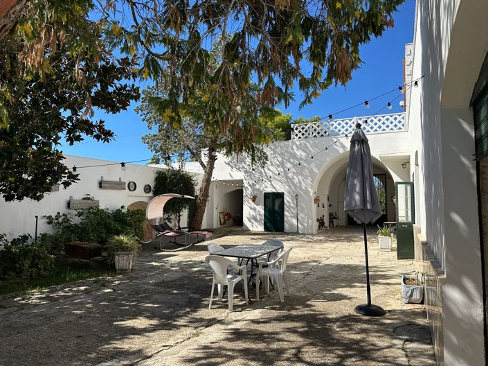 Image No.43-7 Bed Property for sale