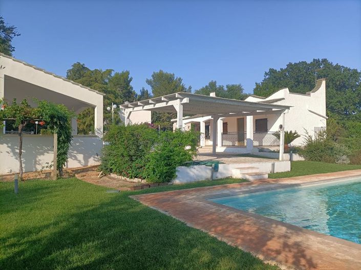 Image No.8-4 Bed Property for sale