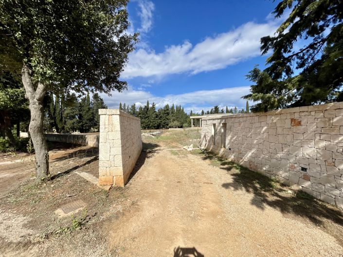 Image No.18-4 Bed Property for sale