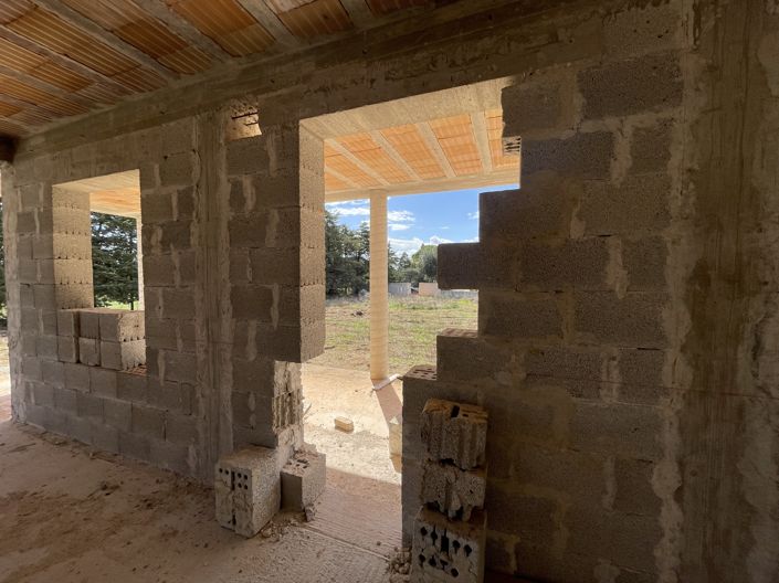 Image No.9-4 Bed Property for sale