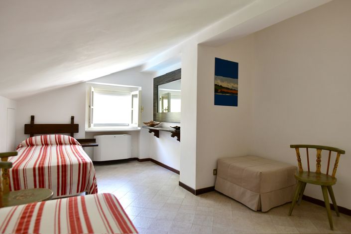 Image No.17-4 Bed Property for sale