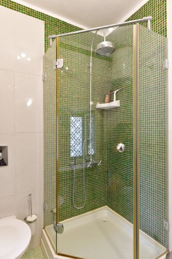 Image No.18-4 Bed Property for sale