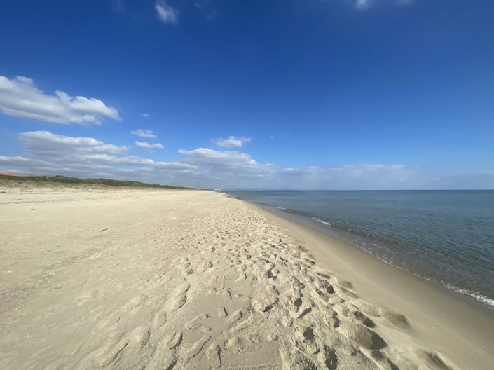 Image No.2-4 Bed Property for sale