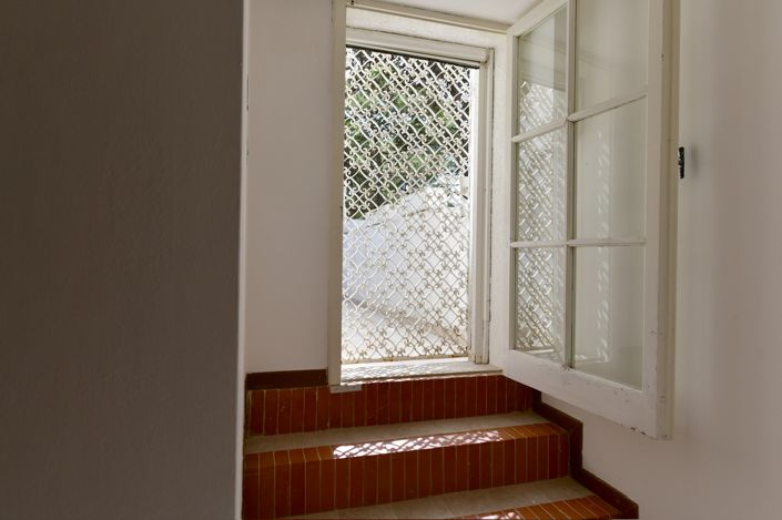 Image No.20-4 Bed Property for sale