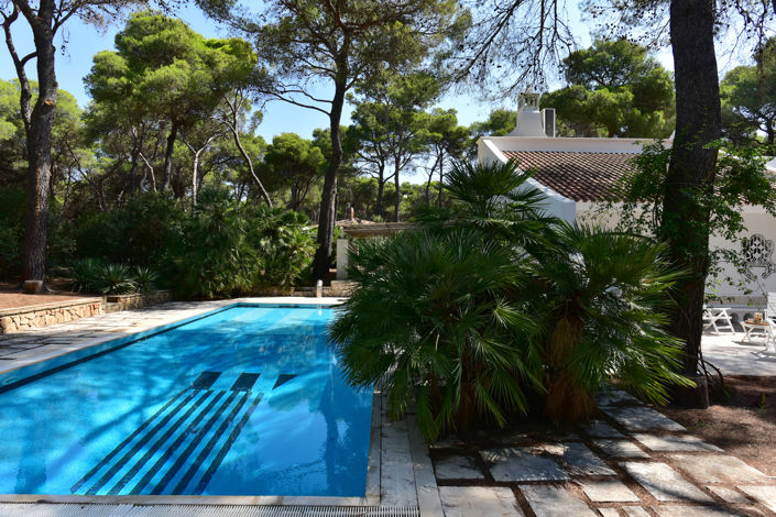 Image No.25-4 Bed Property for sale