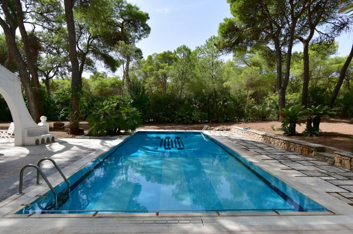 Image No.26-4 Bed Property for sale