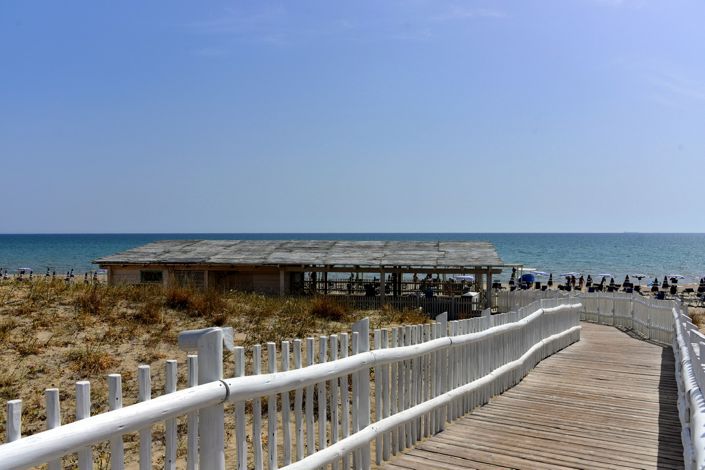 Image No.33-4 Bed Property for sale