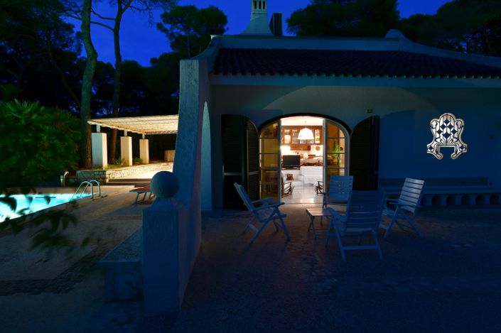 Image No.38-4 Bed Property for sale