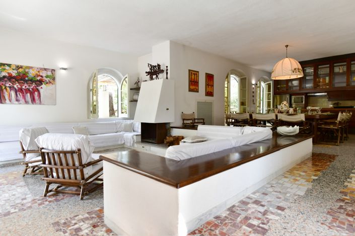 Image No.5-4 Bed Property for sale