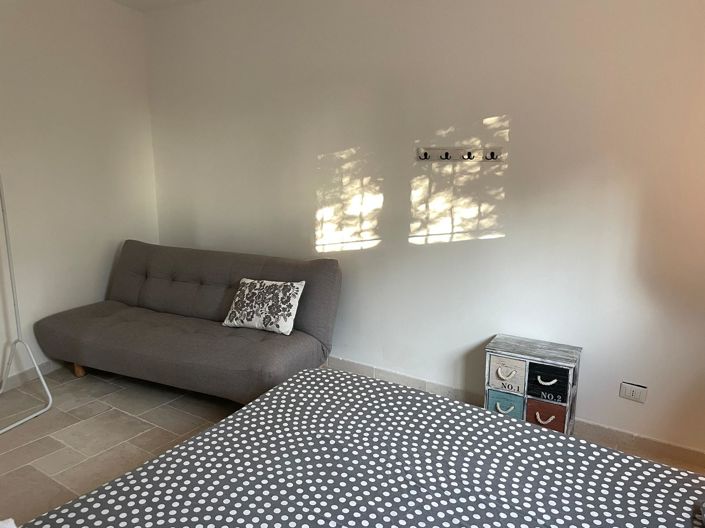 Image No.25-2 Bed Farmhouse for sale