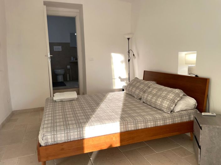 Image No.35-2 Bed Farmhouse for sale