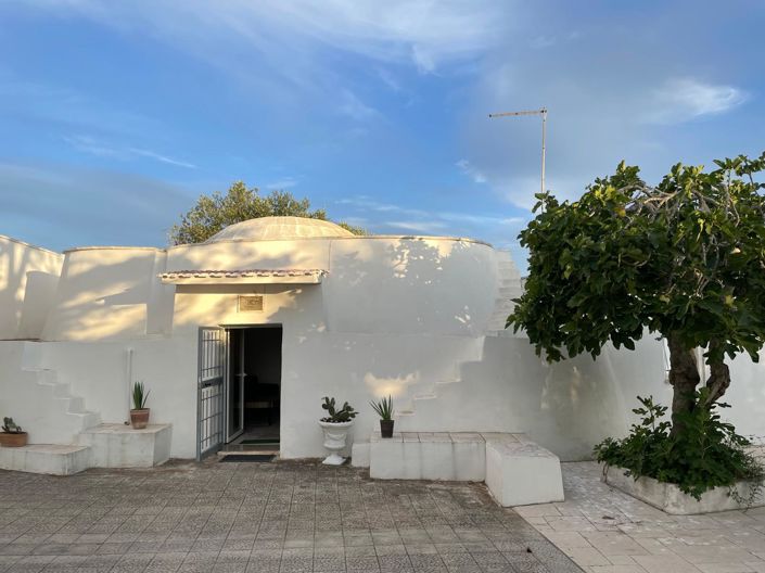 Image No.4-2 Bed Farmhouse for sale