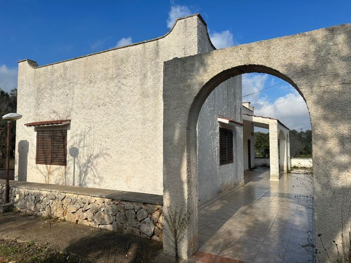 Image No.2-2 Bed Property for sale