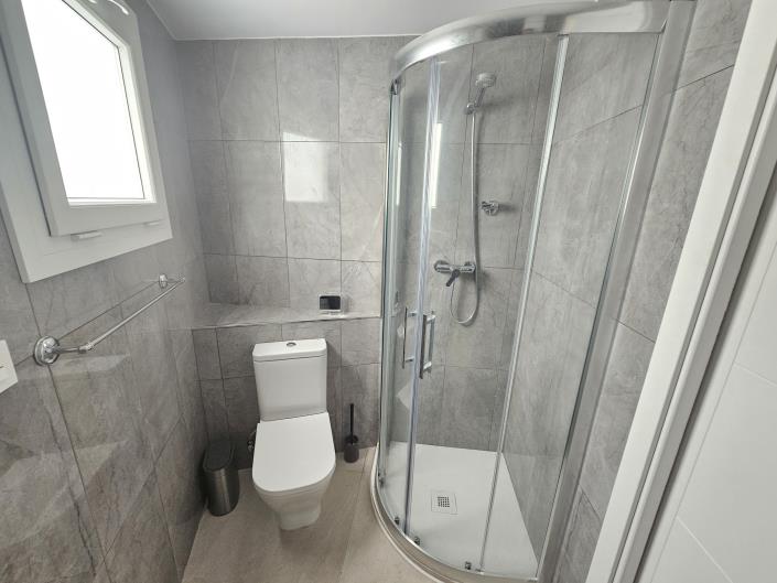 Image No.15-2 Bed Apartment for sale