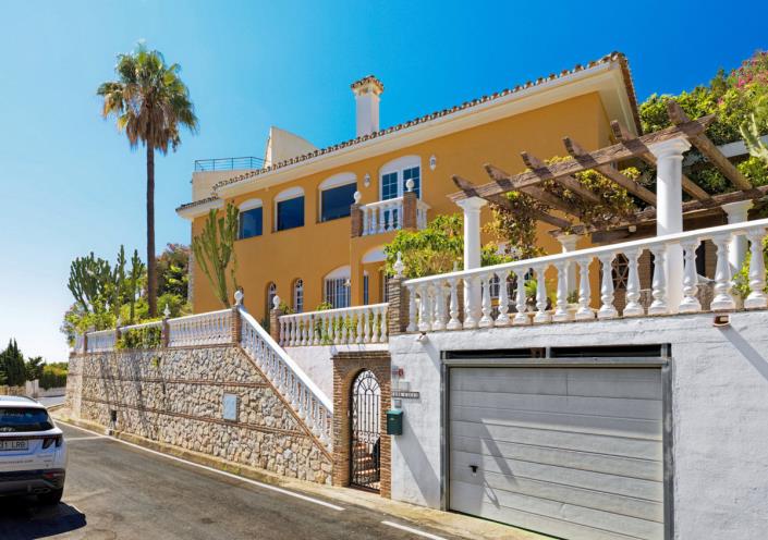Image No.1-5 Bed Villa / Detached for sale