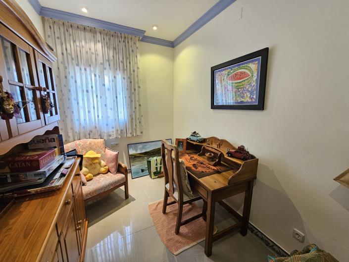 Image No.15-5 Bed Villa / Detached for sale