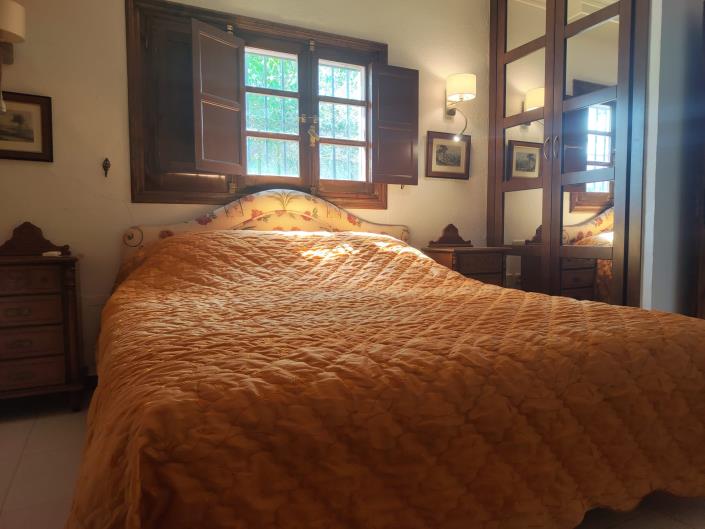 Image No.18-5 Bed Villa / Detached for sale