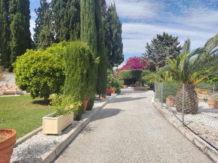 Image No.42-5 Bed Villa / Detached for sale