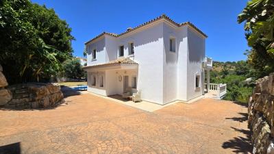 1 - Calahonda, Villa / Detached