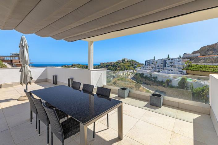 Image No.1-4 Bed Apartment for sale