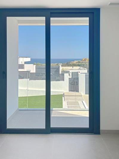 Image No.11-4 Bed Villa / Detached for sale