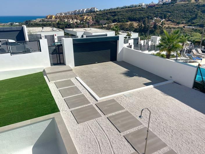 Image No.13-4 Bed Villa / Detached for sale