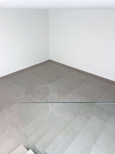 Image No.24-4 Bed Villa / Detached for sale