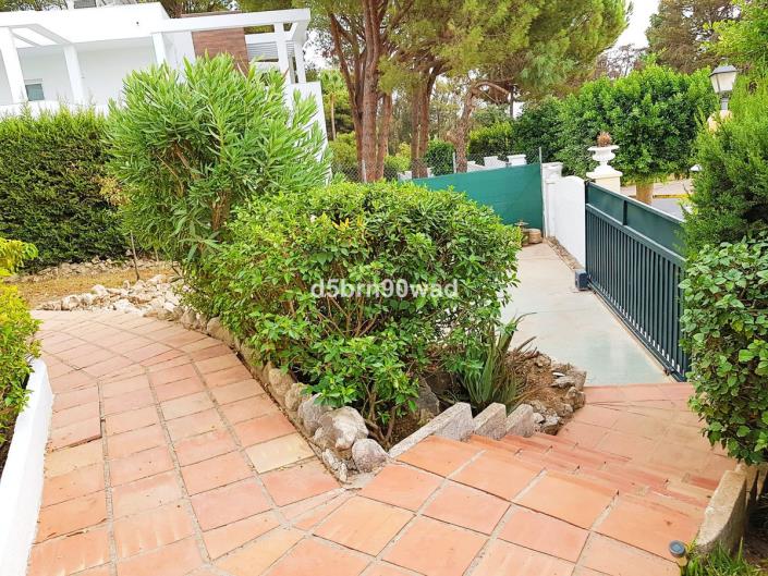 Image No.16-3 Bed Villa / Detached for sale