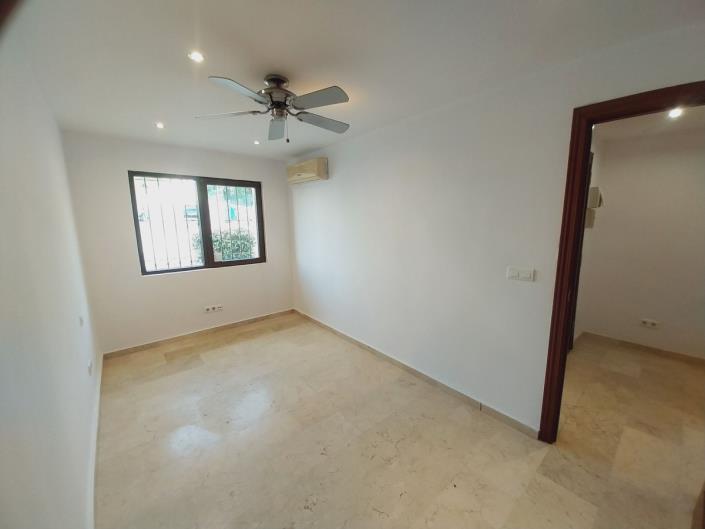 Image No.31-4 Bed Townhouse for sale