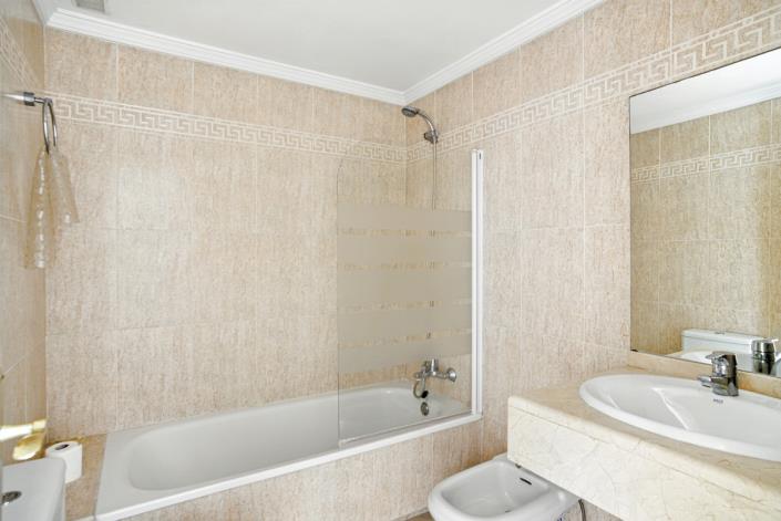 Image No.23-3 Bed Penthouse for sale