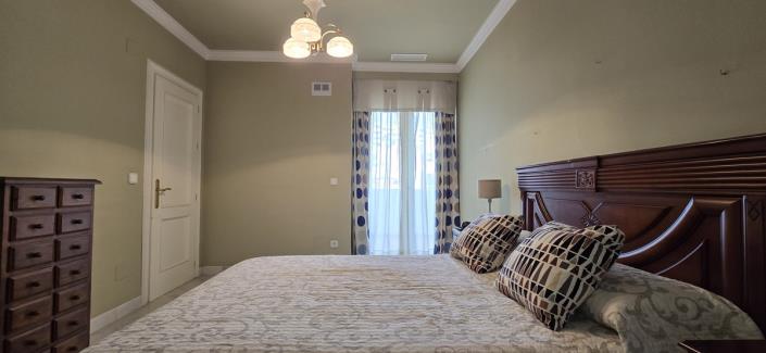 Image No.28-4 Bed Apartment for sale