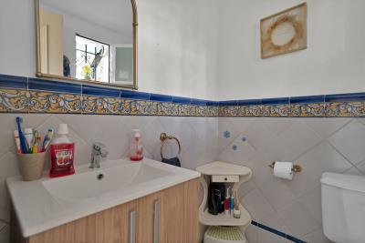 9-467d0cee5b725f3ef65f102a0c2e69c0