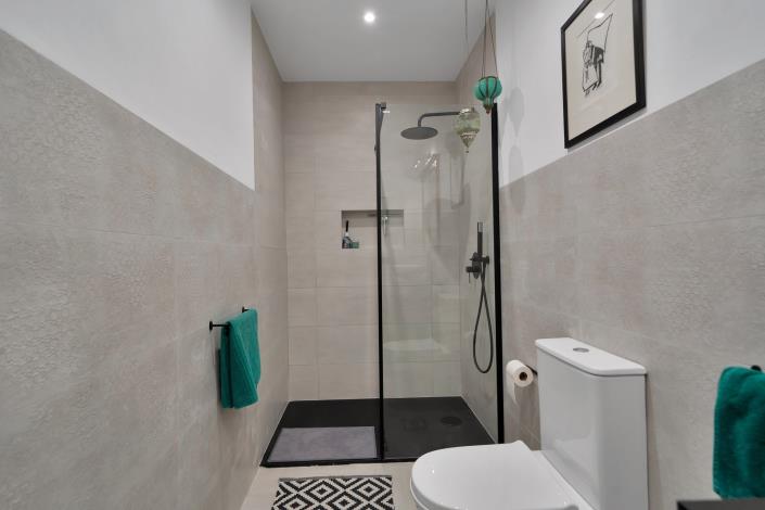 Image No.15-3 Bed Townhouse for sale