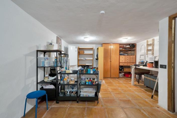 Image No.19-3 Bed Townhouse for sale