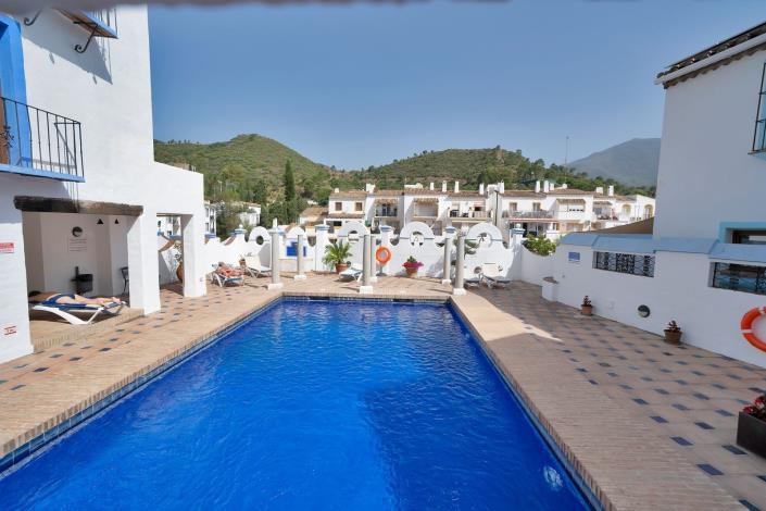 Image No.21-3 Bed Townhouse for sale