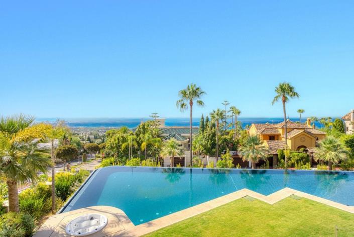 Image No.14-7 Bed Villa for sale