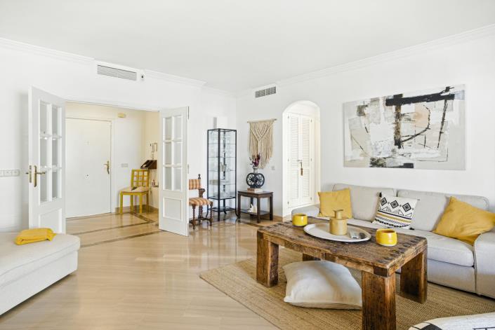 Image No.8-2 Bed Apartment for sale