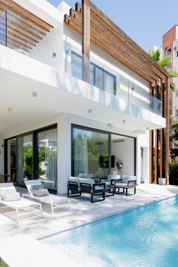 Image No.3-4 Bed Villa / Detached for sale