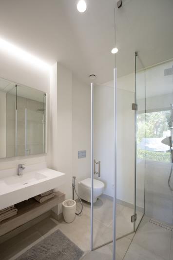 Image No.25-4 Bed Villa / Detached for sale