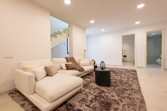 Image No.33-4 Bed Villa / Detached for sale