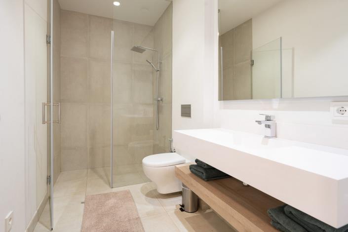 Image No.34-4 Bed Villa / Detached for sale