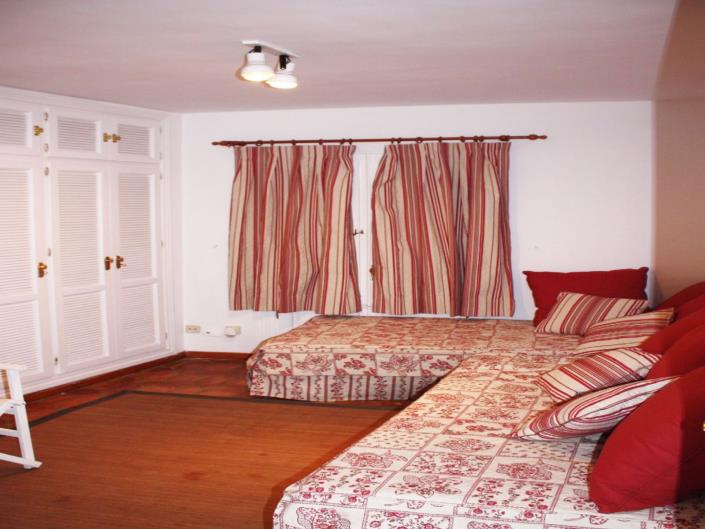 Image No.11-3 Bed Townhouse for sale