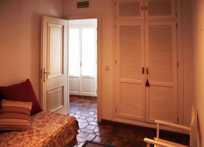 Image No.12-3 Bed Townhouse for sale