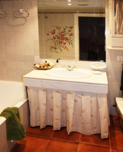 Image No.13-3 Bed Townhouse for sale