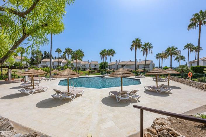 Image No.40-3 Bed Townhouse for sale