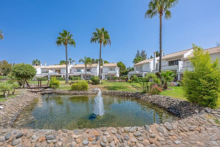 Image No.42-3 Bed Townhouse for sale