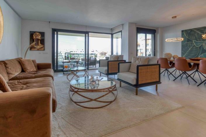 Image No.2-4 Bed Apartment for sale