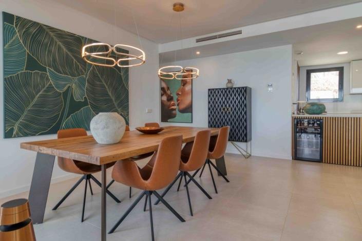 Image No.26-4 Bed Apartment for sale