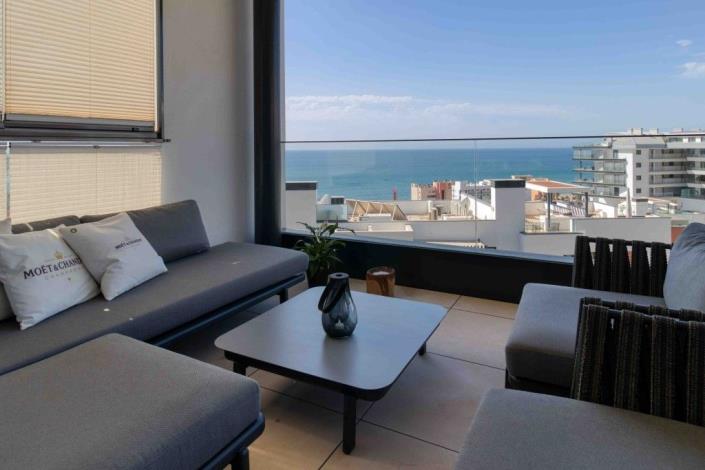 Image No.29-4 Bed Apartment for sale