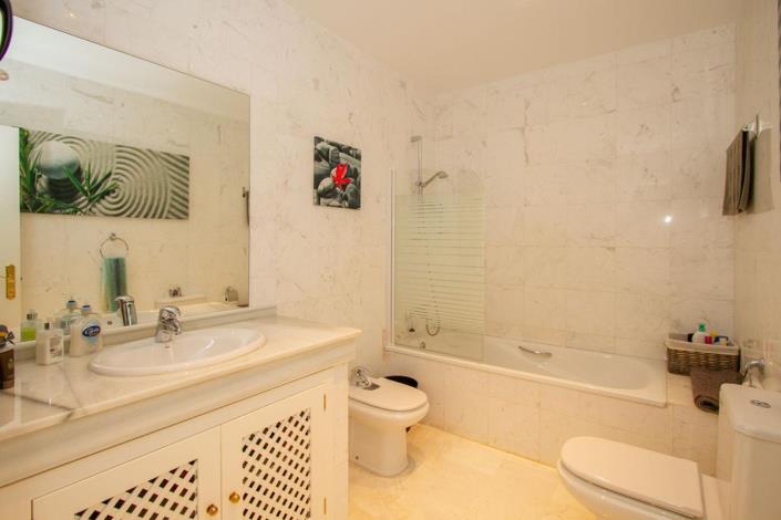 Image No.19-2 Bed Apartment for sale